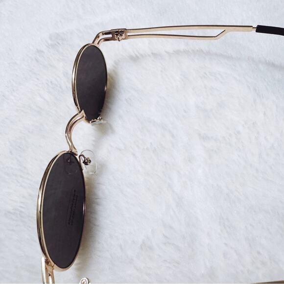 Brandon Black with Gold Rim Round Sunglasses - Picture 6 of 13